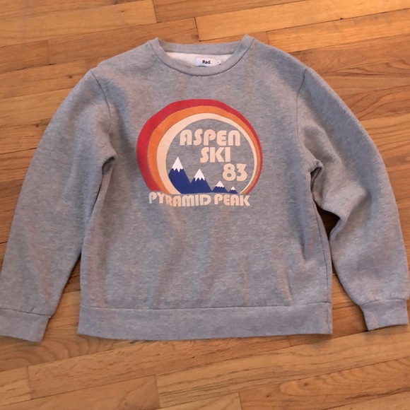 Tops - Retro Aspen Ski crew sweatshirt Brand new!